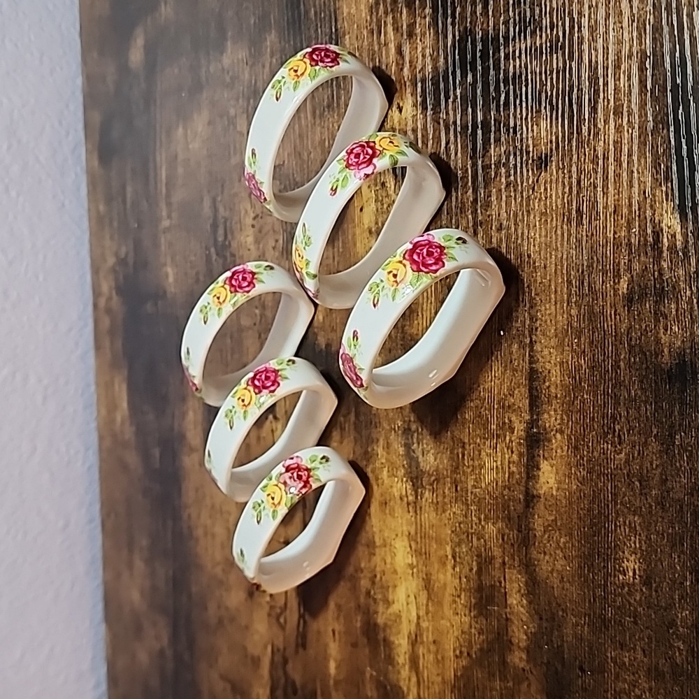 Set of 6 Porcelain Napkin Rings